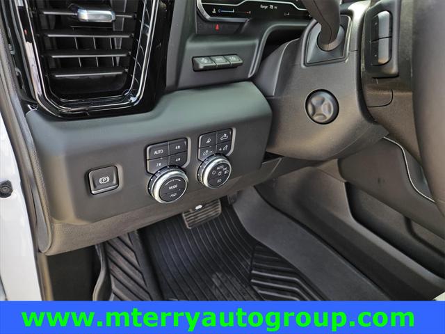 2024 GMC Sierra 1500 4WD Crew Cab Short Box AT4X