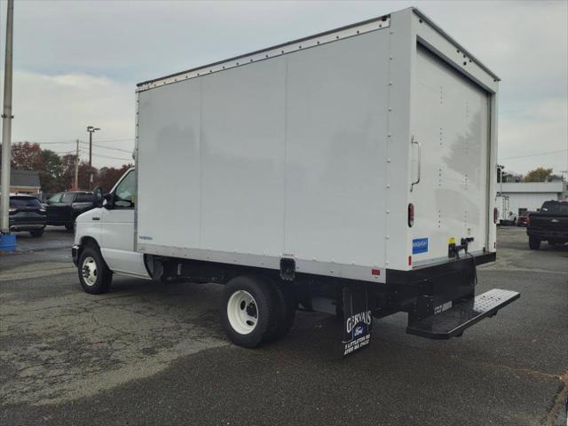 2025 Ford E-350 Cutaway Base