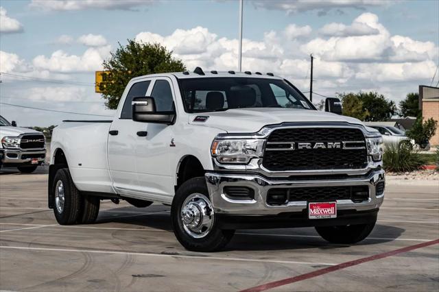 2024 RAM Ram 3500 RAM 3500 TRADESMAN CREW CAB 4X4 8 BOX