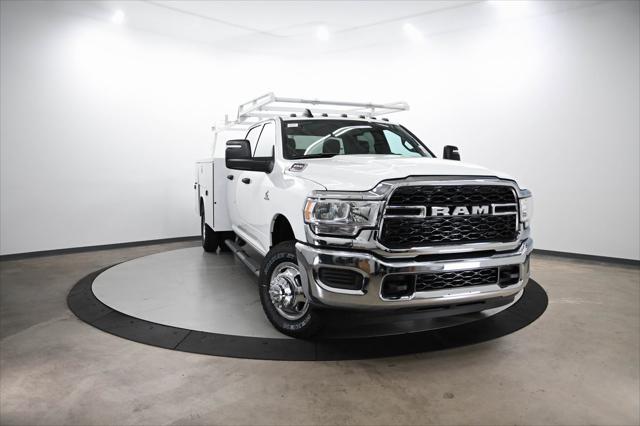 2024 RAM Ram 3500 Chassis Cab RAM 3500 TRADESMAN CREW CAB CHASSIS 4X4 60 CA