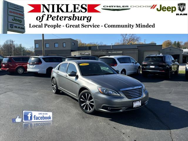 2013 Chrysler 200 Touring