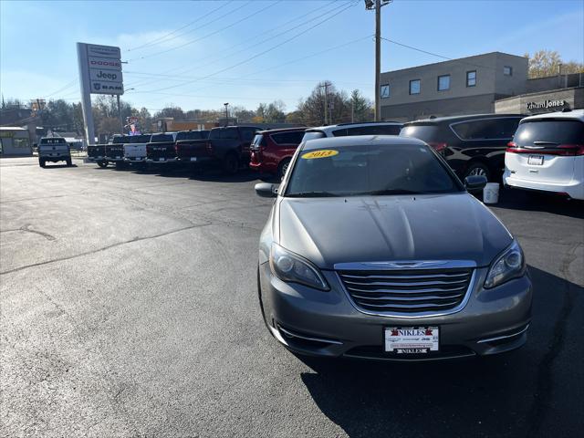 2013 Chrysler 200 Touring