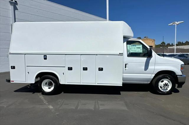 2025 Ford E-350 Cutaway E-Series Cutaway