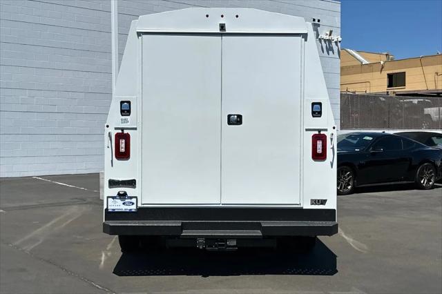 2025 Ford E-350 Cutaway E-Series Cutaway