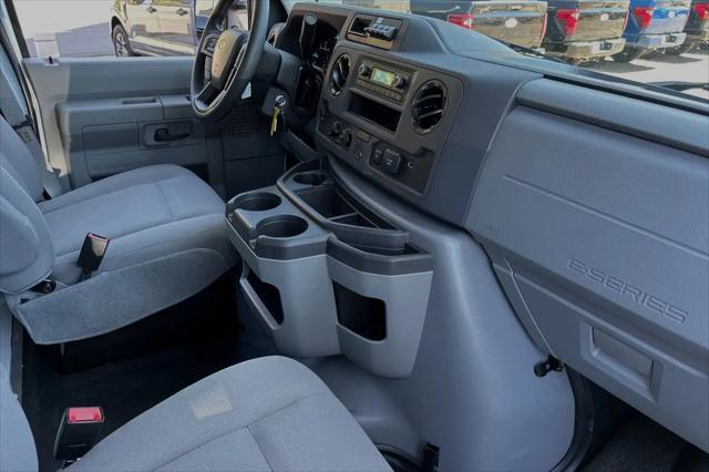 2025 Ford E-350 Cutaway E-Series Cutaway
