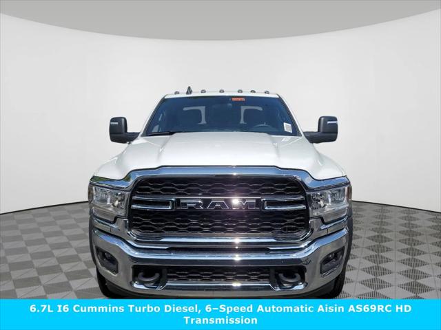 2024 RAM Ram 5500 Chassis Cab RAM 5500 TRADESMAN CHASSIS CREW CAB 4X4 60 CA
