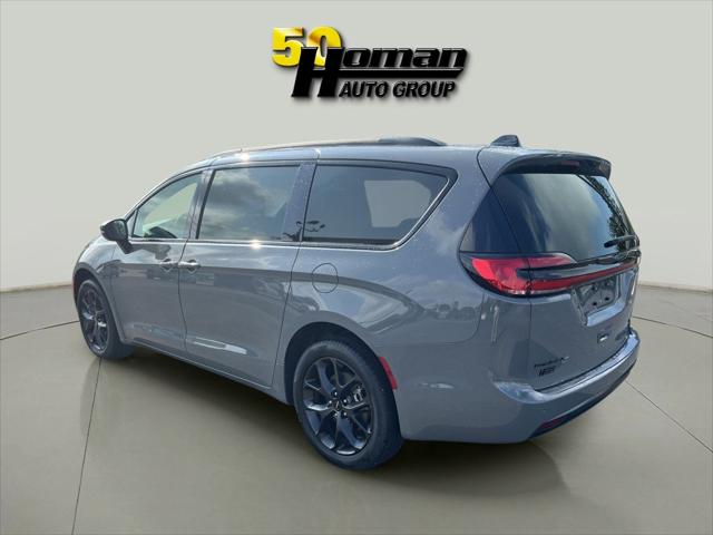 2023 Chrysler Pacifica Touring L AWD