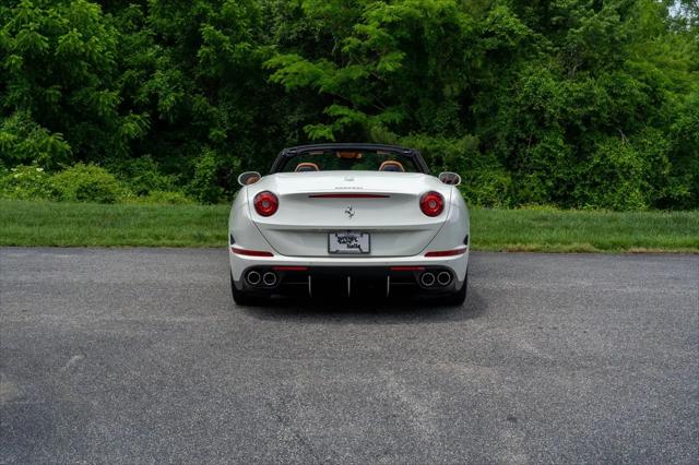 2016 Ferrari California T