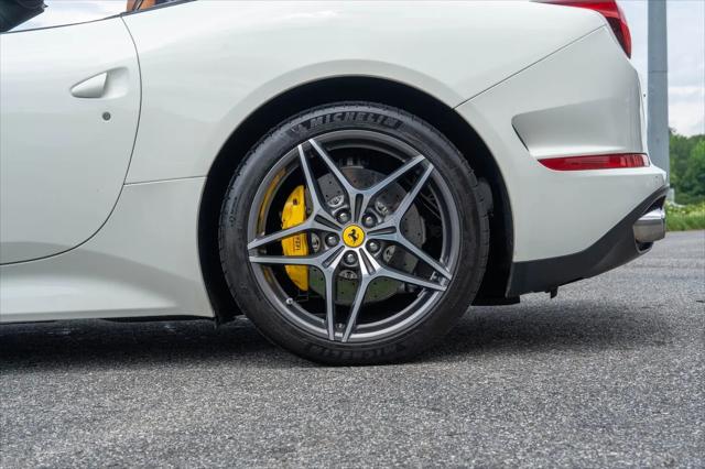 2016 Ferrari California T