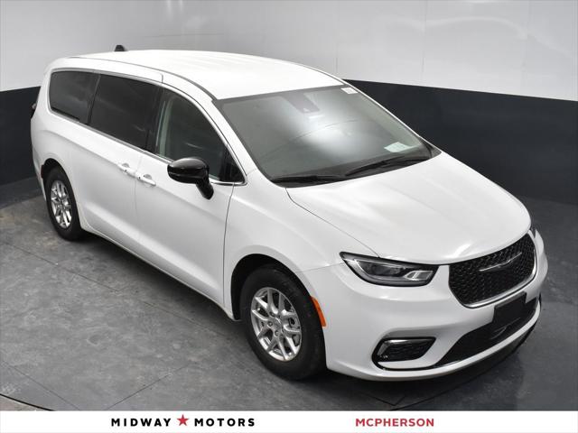 2024 Chrysler Pacifica PACIFICA TOURING L