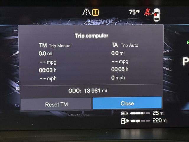 2024 Volvo XC60 Recharge T8 Ultimate Dark Theme