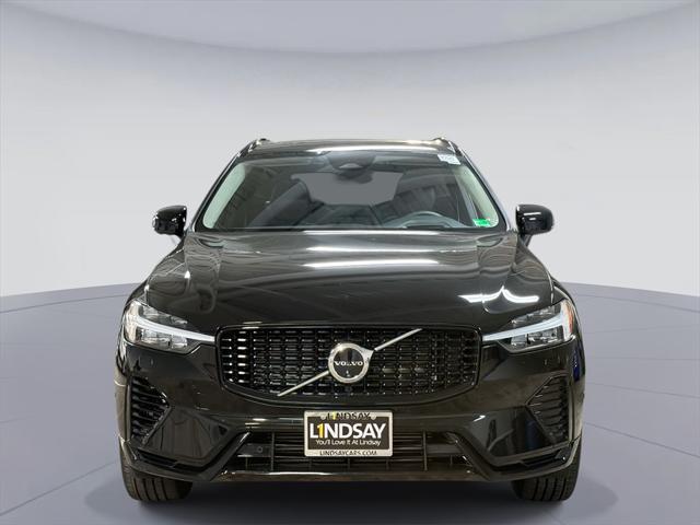 2024 Volvo XC60 Recharge T8 Ultimate Dark Theme