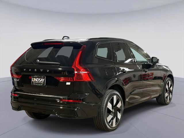 2024 Volvo XC60 Recharge T8 Ultimate Dark Theme