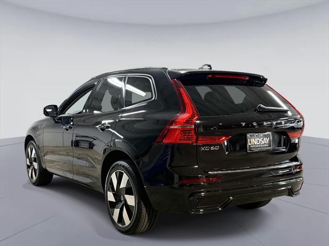 2024 Volvo XC60 Recharge T8 Ultimate Dark Theme