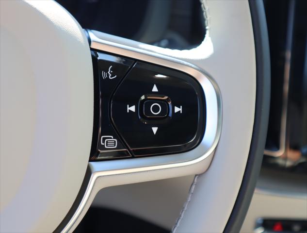 2025 Volvo XC60 Plug-In Hybrid Ultra