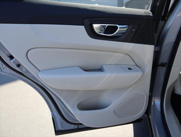 2025 Volvo XC60 Plug-In Hybrid Ultra