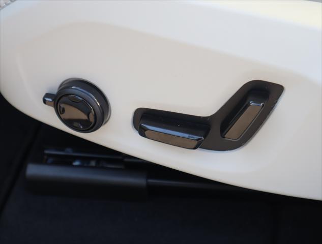 2025 Volvo XC60 Plug-In Hybrid Ultra
