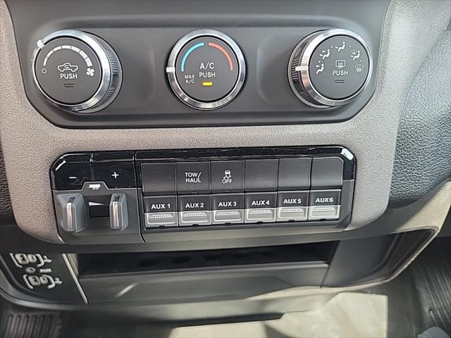 2024 Ram 3500 Tradesman/SLT