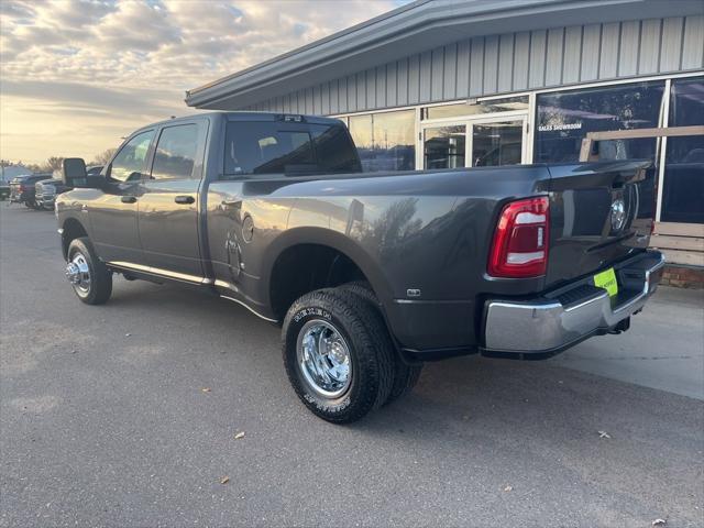 2024 RAM Ram 3500 RAM 3500 TRADESMAN CREW CAB 4X4 8 BOX