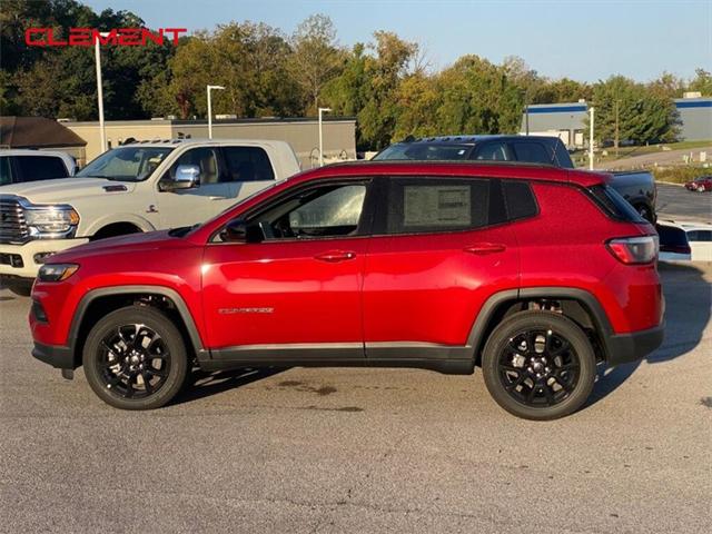 2025 Jeep Compass COMPASS LATITUDE 4X4