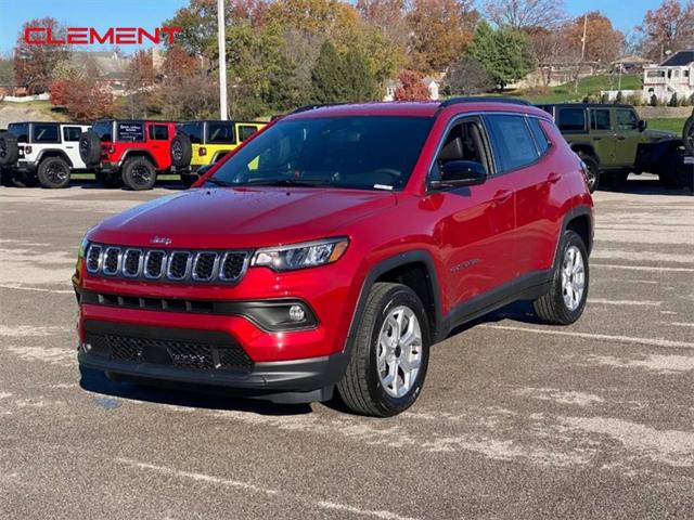 2025 Jeep Compass COMPASS LATITUDE 4X4