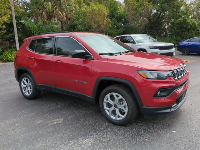 2025 Jeep Compass COMPASS LATITUDE 4X4