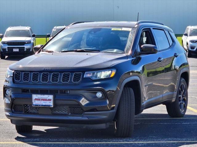 2025 Jeep Compass COMPASS LATITUDE 4X4