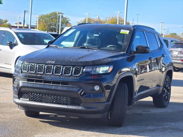 2025 Jeep Compass COMPASS LATITUDE 4X4