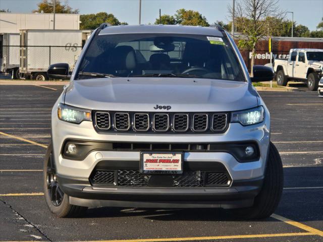 2025 Jeep Compass COMPASS LATITUDE 4X4