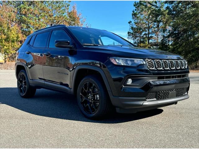 2025 Jeep Compass COMPASS LATITUDE 4X4