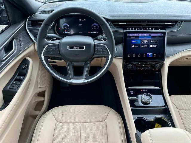 2024 Jeep Grand Cherokee GRAND CHEROKEE L LIMITED 4X4