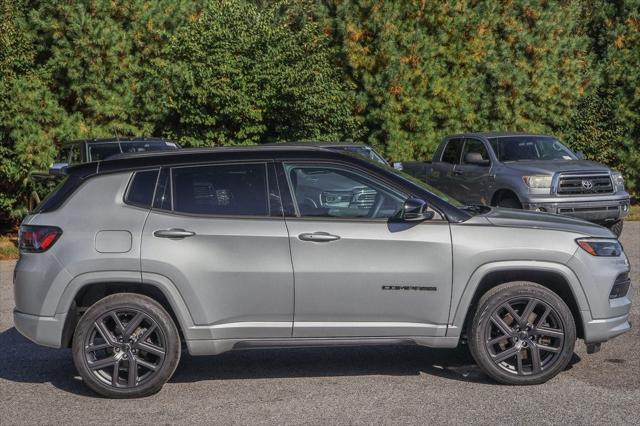 2025 Jeep Compass COMPASS LIMITED 4X4