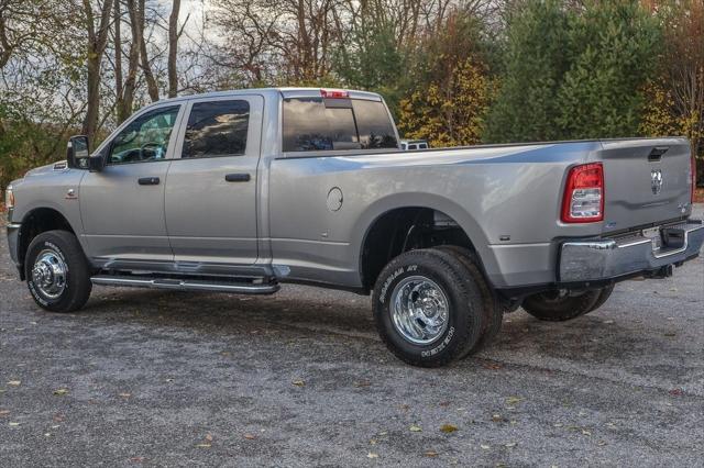 2024 RAM Ram 3500 RAM 3500 TRADESMAN CREW CAB 4X4 8 BOX