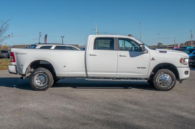 2024 RAM Ram 3500 RAM 3500 BIG HORN CREW CAB 4X4 8 BOX