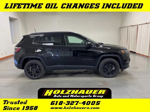 2025 Jeep Compass COMPASS LATITUDE 4X4