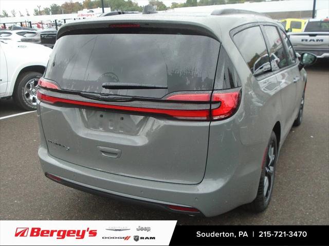 2024 Chrysler Pacifica PACIFICA TOURING L