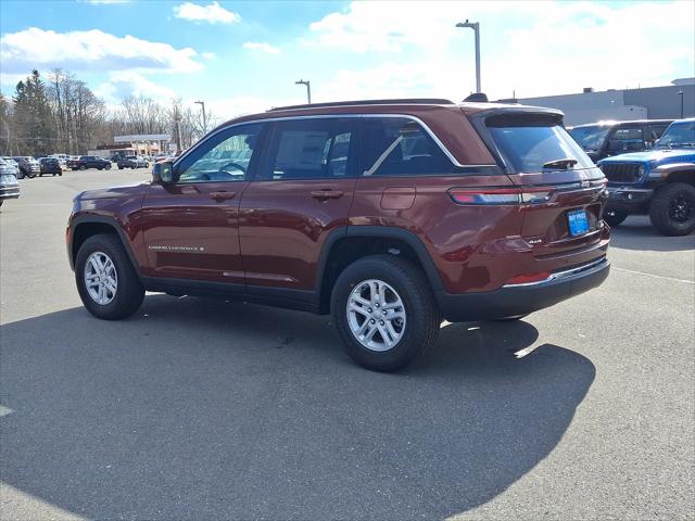 2024 Jeep Grand Cherokee GRAND CHEROKEE LAREDO 4X4