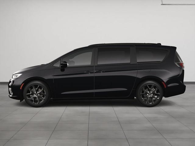 2024 Chrysler Pacifica PACIFICA TOURING L