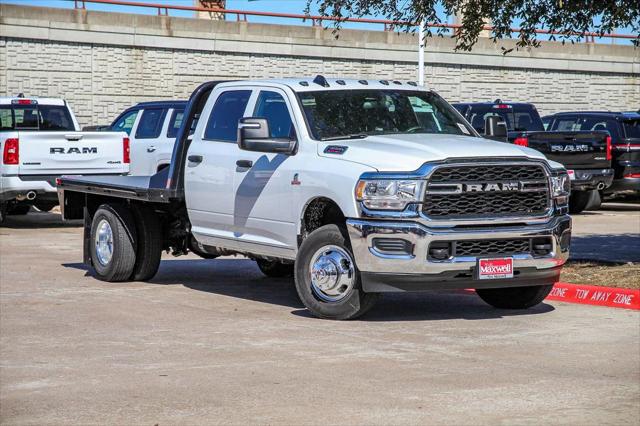 2024 RAM Ram 3500 Chassis Cab RAM 3500 TRADESMAN CREW CAB CHASSIS 4X4 60 CA