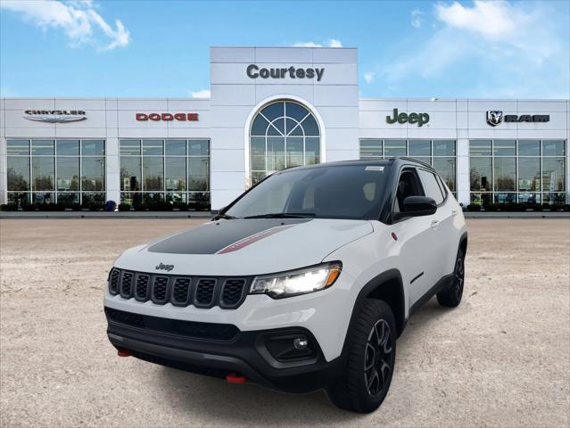 2025 Jeep Compass COMPASS TRAILHAWK 4X4