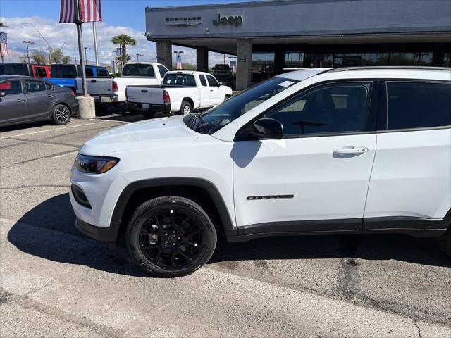 2025 Jeep Compass COMPASS LATITUDE 4X4