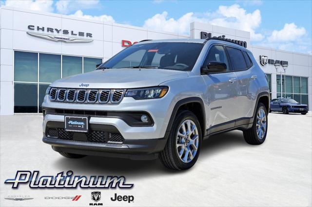 2025 Jeep Compass COMPASS LATITUDE 4X4