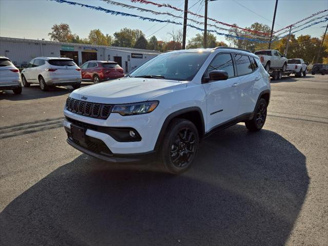 2025 Jeep Compass COMPASS LATITUDE 4X4