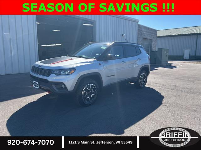 2025 Jeep Compass COMPASS TRAILHAWK 4X4