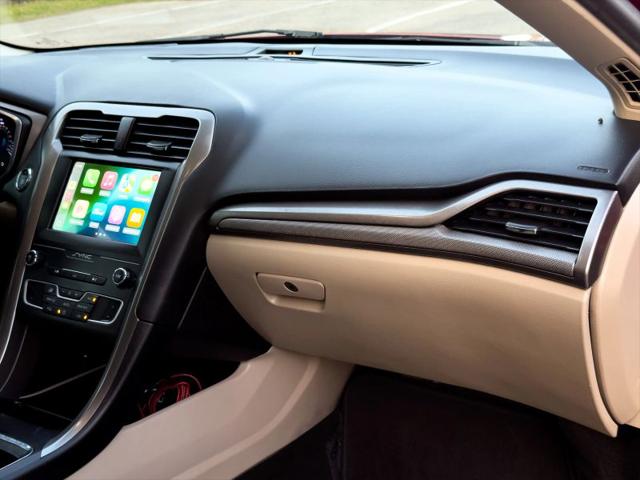 2020 Ford Fusion SE