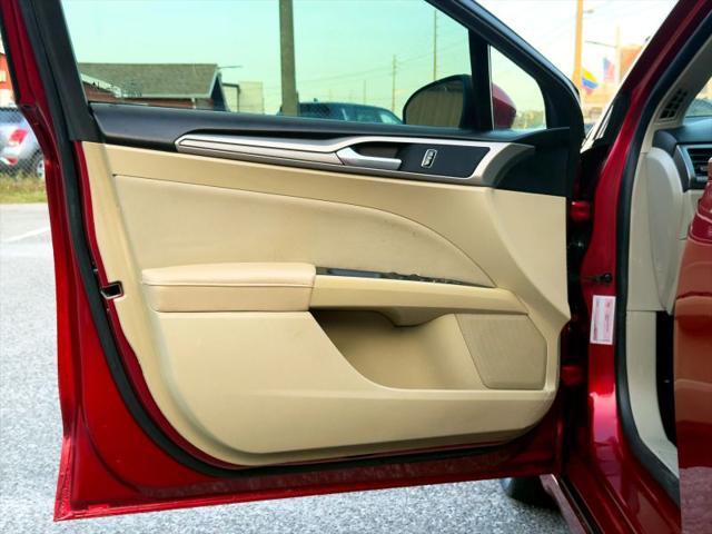 2020 Ford Fusion SE