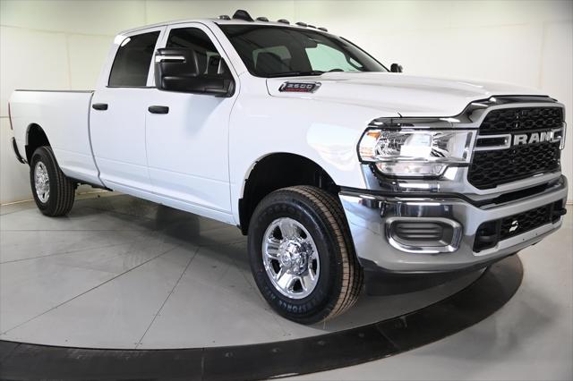 2024 RAM Ram 2500 RAM 2500 TRADESMAN CREW CAB 4X4 8 BOX