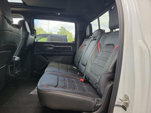 2025 Ram 1500 Big Horn Crew Cab 4x4 5'7" Box