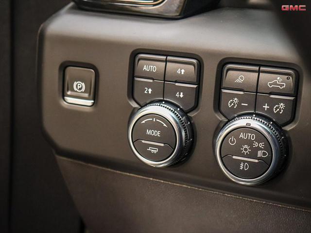 2023 GMC Sierra 1500 4WD Crew Cab Short Box AT4X