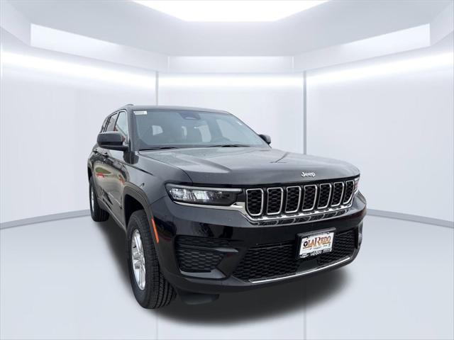 2024 Jeep Grand Cherokee GRAND CHEROKEE LAREDO 4X2